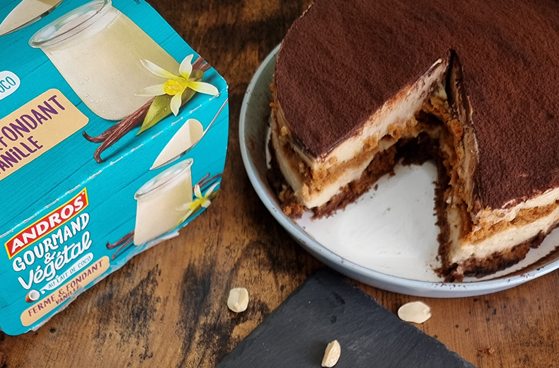 Bûche pâtissière vegan aux spéculoos - Healthy Alie